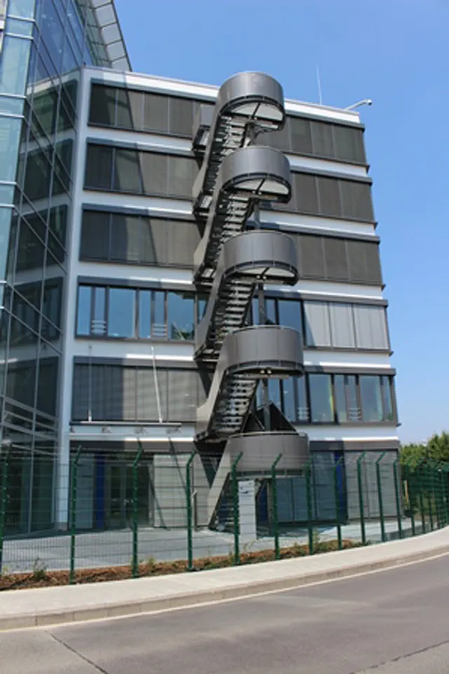 Verwaltungsgebäude – Ingelheim – Bild 2