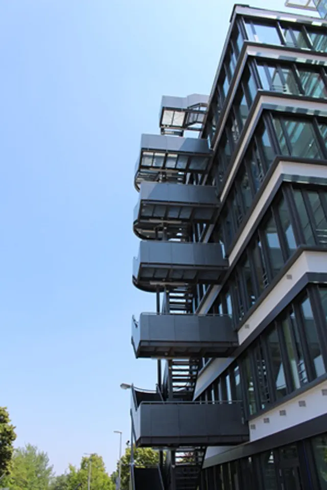 Verwaltungsgebäude – Ingelheim – Bild 5